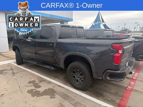 Used 2022 Chevrolet Silverado 1500 ZR2 w/ Technology Package AWD/4WD image 2