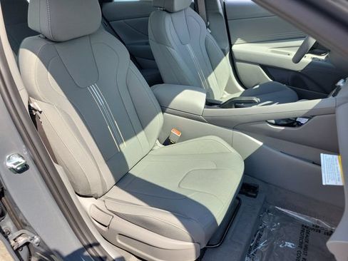 New 2026 Hyundai Elantra Sport FWD image 19