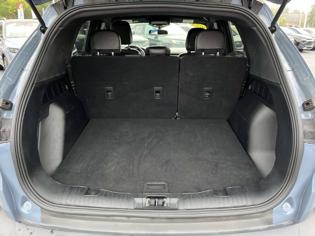 Used 2025 Ford Escape ST-Line AWD/4WD image 18