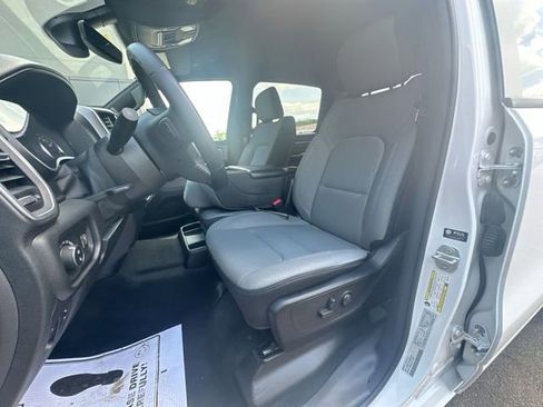 Used 2022 RAM 1500 Big Horn AWD/4WD image 13