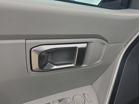 New 2027 Kia Seltos S FWD image 17