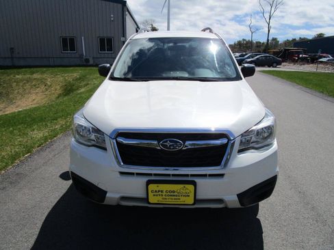 Used 2018 Subaru Forester 2.5i w/ Alloy Wheel Package AWD/4WD image 3
