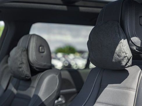 New 2026 Mercedes-Benz GLS 450 4MATIC image 40