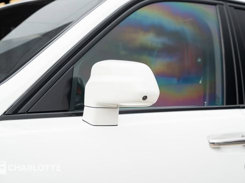 Used 2022 Rolls-Royce Cullinan image 10