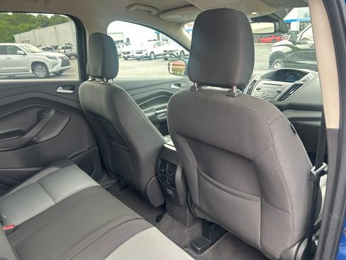 Used 2018 Ford Escape SE w/ Ford Safe & Smart Package FWD image 40