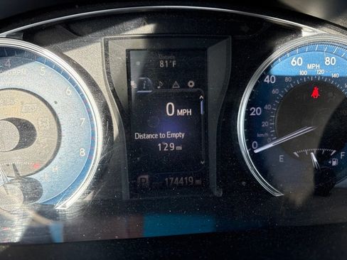 Used 2016 Toyota Camry XLE w/ Protection Package (Q2) FWD image 11