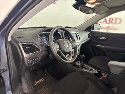 Used 2021 Jeep Cherokee Latitude image 12