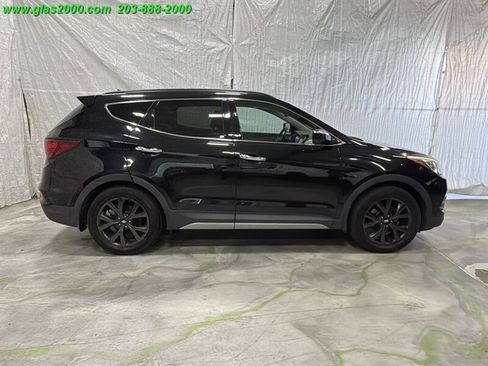 Used 2018 Hyundai Santa Fe Sport w/ Cargo Package FWD image 14