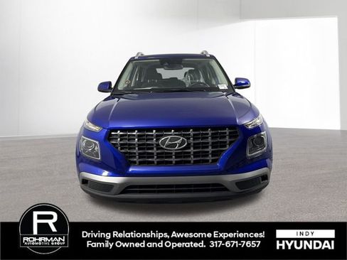 Used 2022 Hyundai Venue SEL w/ Cargo Package image 8