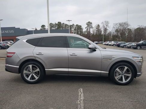 Used 2023 Genesis GV80 2.5T w/ Prestige 20" Package image 3