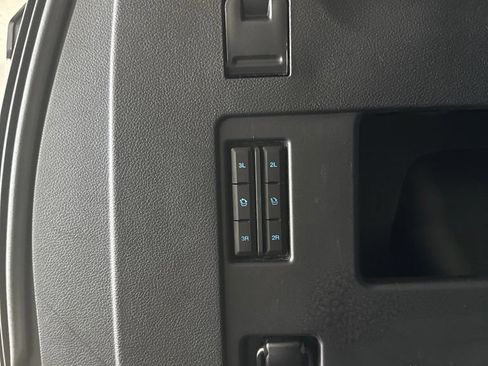 Used 2020 Ford Expedition Limited w/ Equipment Group 303A AWD/4WD image 23