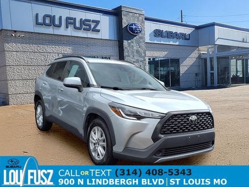 Used 2022 Toyota Corolla Cross LE AWD/4WD image 1