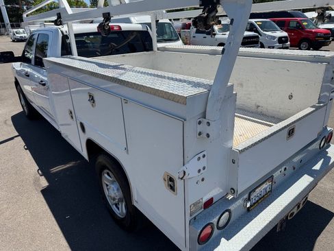 Used 2022 RAM 2500 Tradesman RWD image 13
