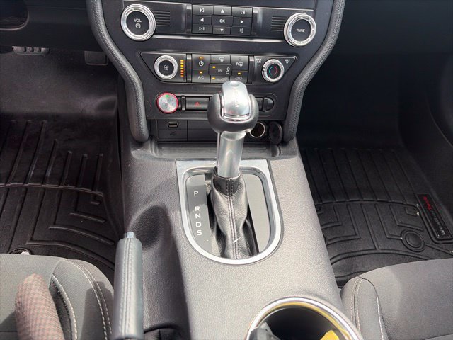 Used 2019 Ford Mustang Coupe RWD image 9