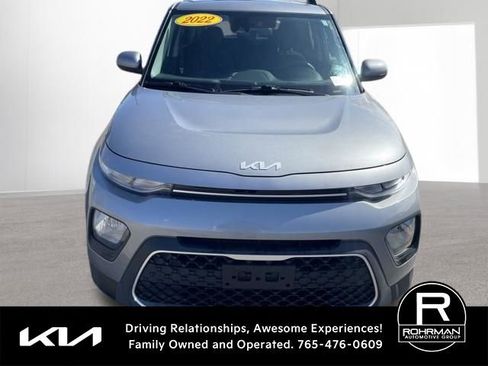 Used 2022 Kia Soul LX w/ Technology Package image 2