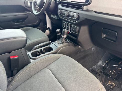 Used 2026 Jeep Wrangler Unlimited Sport AWD/4WD image 18