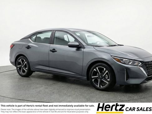 Used 2025 Nissan Sentra SV FWD image 1