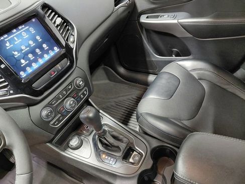Used 2022 Jeep Cherokee Limited AWD/4WD image 28