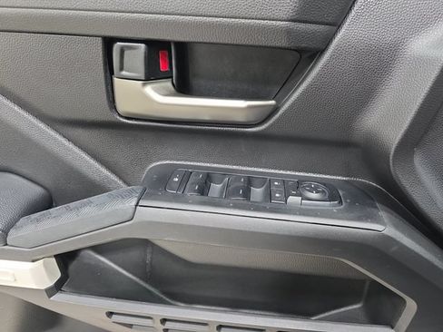 Certified 2024 Toyota Tacoma TRD Off-Road AWD/4WD image 25