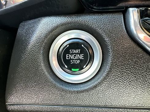 Used 2024 Chevrolet Colorado Trail Boss w/ Technology Package AWD/4WD image 34