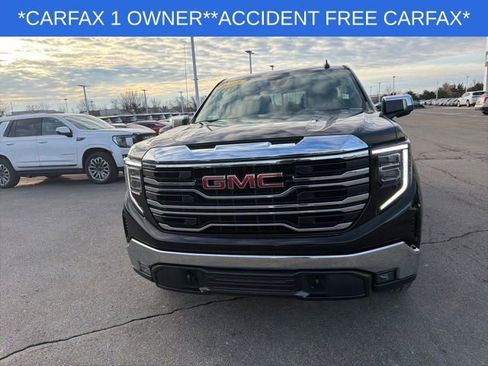 Used 2023 GMC Sierra 1500 SLT w/ SLT Convenience Package image 4