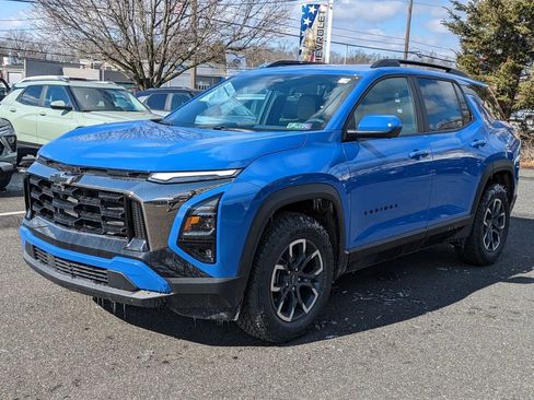 Used 2025 Chevrolet Equinox ACTIV w/ Safety and Technology Package image 3