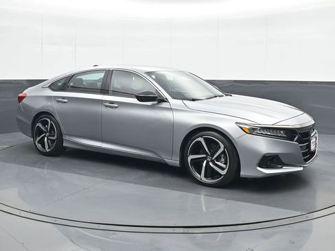 Used 2022 Honda Accord Sport image 8