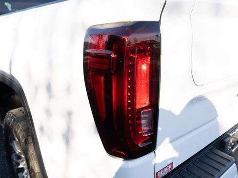 Used 2024 GMC Sierra 1500 AT4 w/ Technology Package image 43