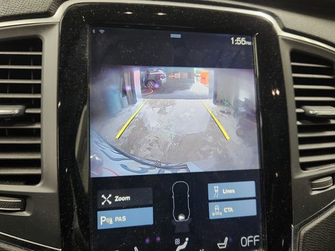 Used 2018 Volvo XC90 T6 Momentum image 14