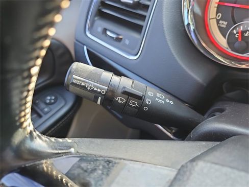 Used 2018 Dodge Grand Caravan SXT image 20