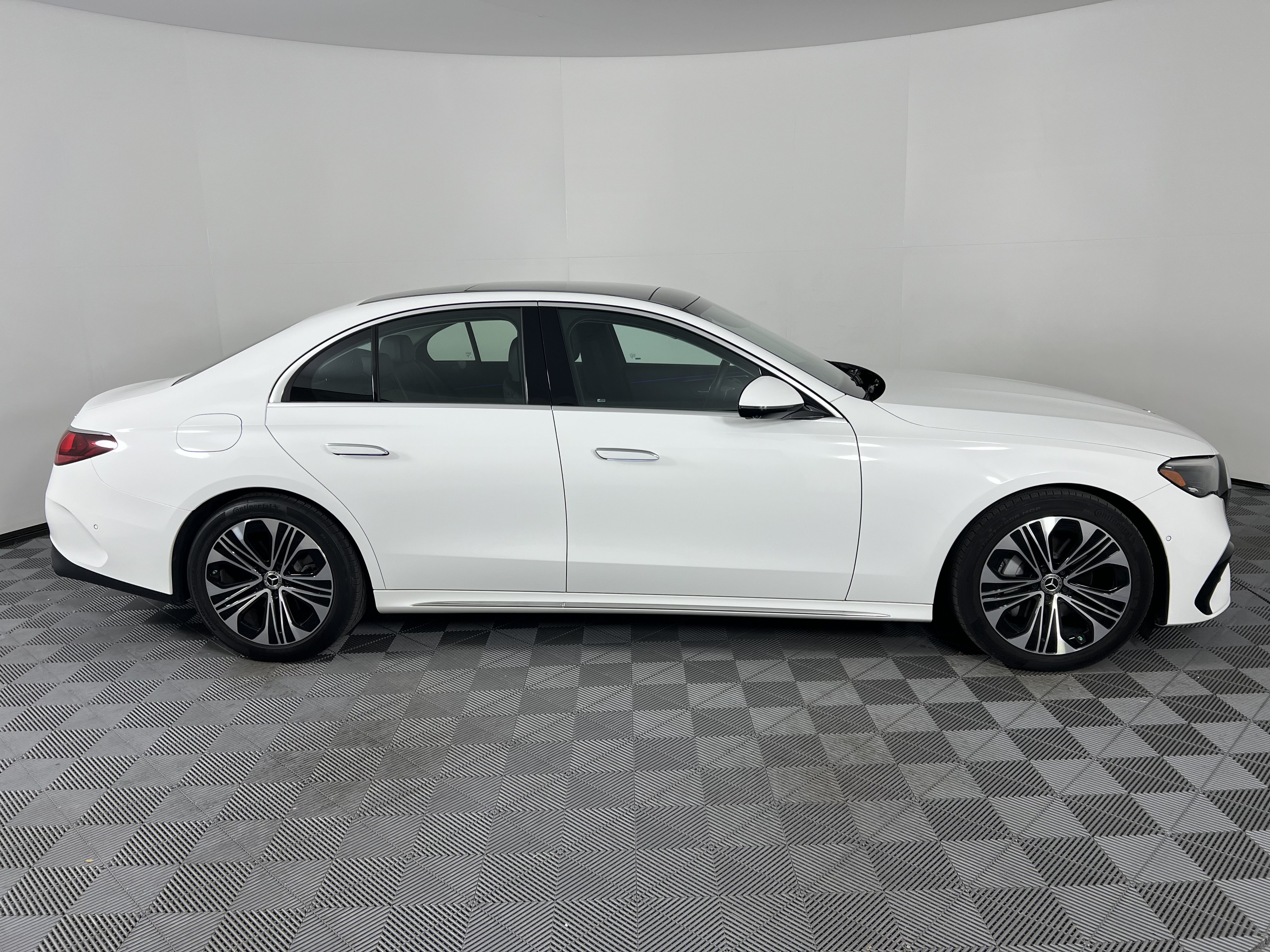 Certified 2024 Mercedes-Benz E 350 4MATIC Sedan image 14