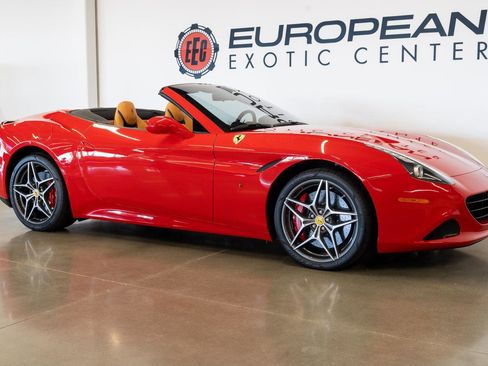Used 2017 Ferrari California T image 20