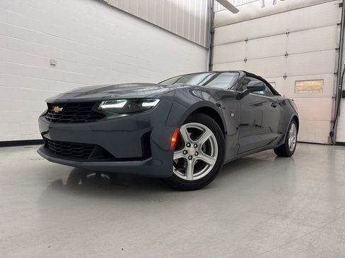 Used 2022 Chevrolet Camaro LT RWD image 6