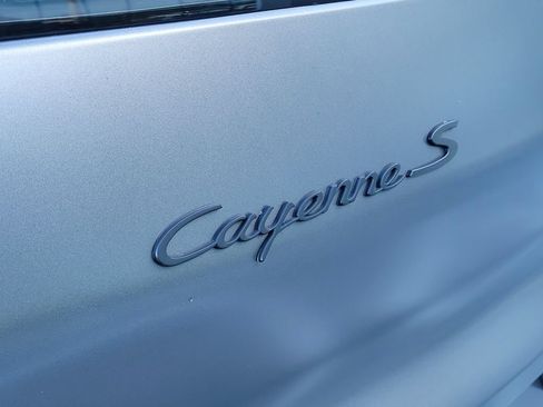 Used 2023 Porsche Cayenne S AWD/4WD image 10