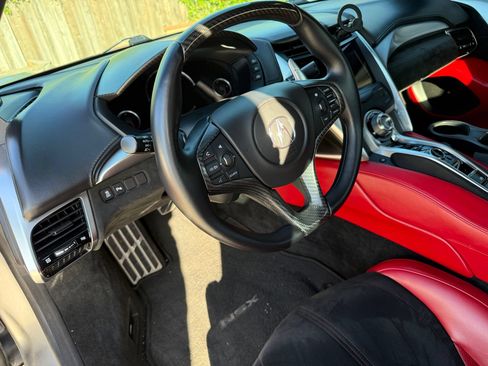 Used 2017 Acura NSX AWD/4WD image 10