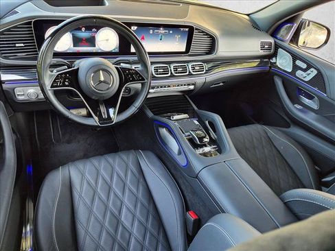 Used 2026 Mercedes-Benz Maybach GLS 600 4MATIC image 10