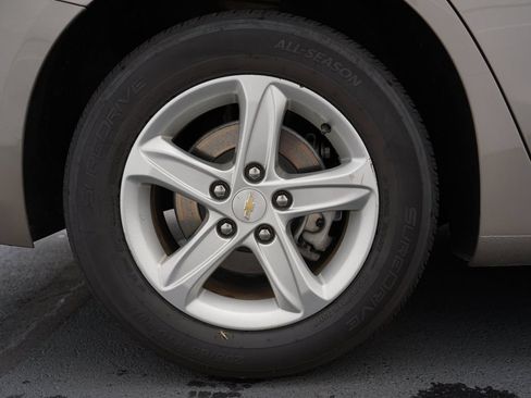 Used 2023 Chevrolet Malibu LT FWD image 30