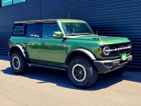Used 2022 Ford Bronco Outer Banks w/ Sasquatch Package AWD/4WD image 10