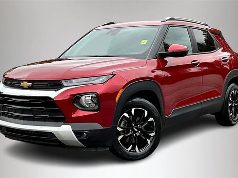 Certified 2021 Chevrolet TrailBlazer LT w/ Driver Confidence Package image 3