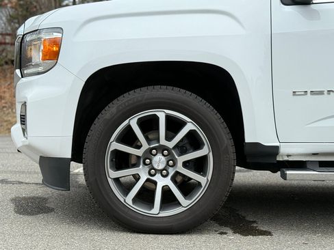 Used 2021 GMC Canyon Denali image 7