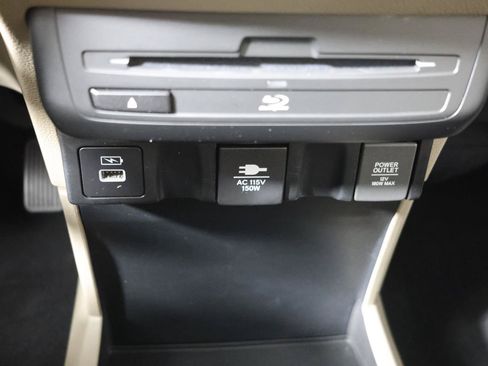 Used 2023 Honda Odyssey Touring image 16