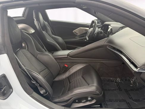 Used 2023 Chevrolet Corvette Stingray Premium Conv w/ Battery Protection Package RWD image 15