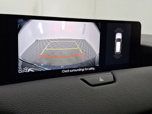 Used 2025 MAZDA CX-90 3.3 Turbo w/ Preferred Package image 15