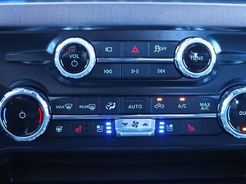 Used 2025 Ford F250 Platinum image 46