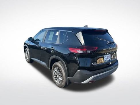 Used 2023 Nissan Rogue S image 4