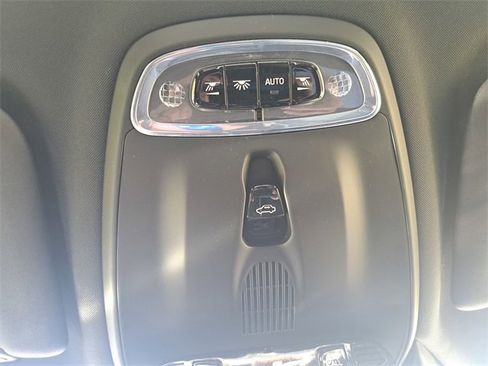 Used 2022 Volvo S60 B5 R-Design w/ Climate Package image 15