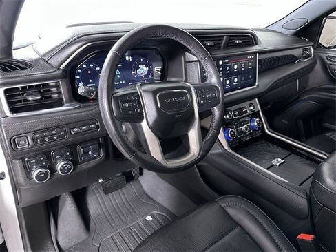 Used 2022 GMC Yukon XL Denali w/ Max Trailering Package image 10