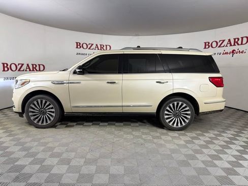 Used 2018 Lincoln Navigator Reserve w/ Technology Package AWD/4WD image 5