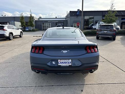 New 2025 Ford Mustang Coupe image 4