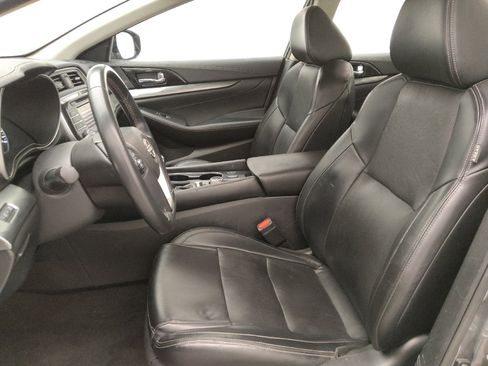 Used 2023 Nissan Maxima SV w/ Floor Mat Group FWD image 17